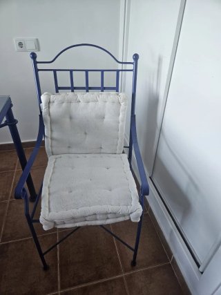 Conjunto mesa azul cristal y metal