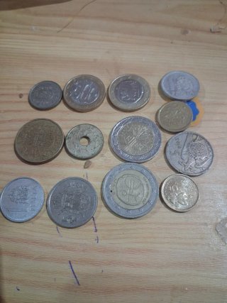 Lote de monedas antiguas y modernas