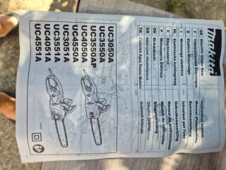 Motosierra Eléctrica Makita UC4050A
