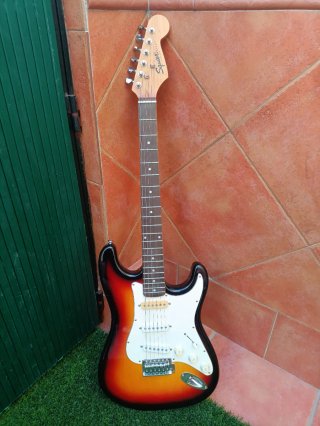 Guitarra Eléctrica Fender Squier Sq
