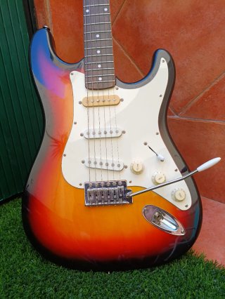 Guitarra Eléctrica Fender Squier Sq