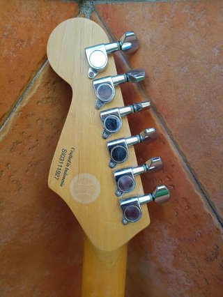 Guitarra Eléctrica Fender Squier Sq