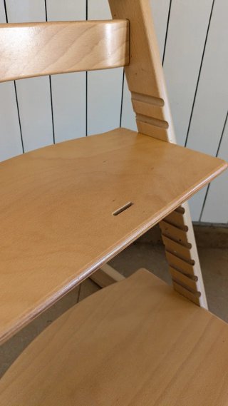 Trona Stokke madera