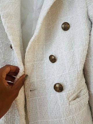 Blazer blanco con botones