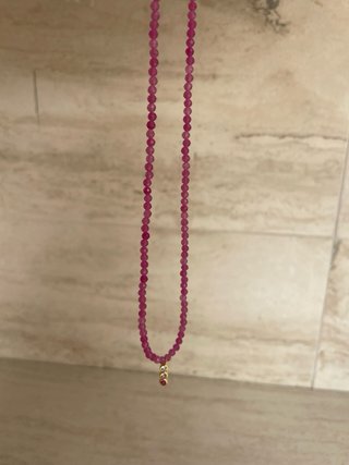 Collana pietre fucsia e oro