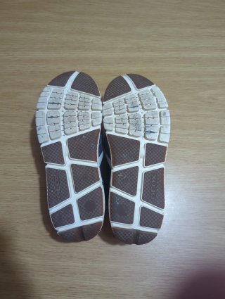 Zapatillas niño Geox velcro talla 38