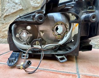 Faro delantero derecho Ford Focus MK2