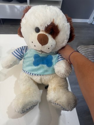 Peluche perro con camiseta azul