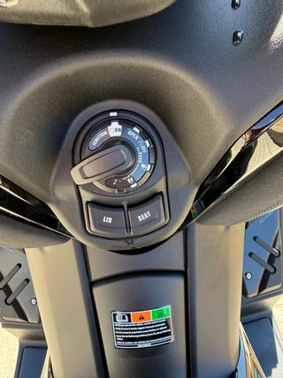 Yamaha XMAX Tech MAX