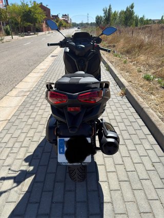 Yamaha XMAX Tech MAX