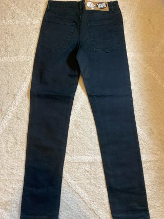 Pantalones vaqueros ajustados Cheap Monday negros