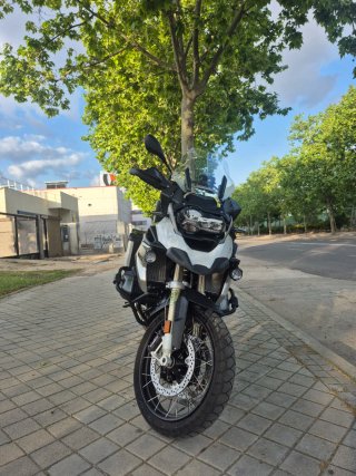 BMW R1250 GS 2023 - 9572 km (Agosto 2023).