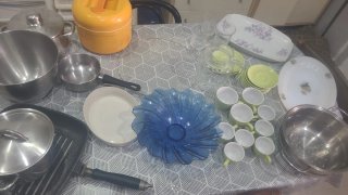 Juego de vajilla y tazas