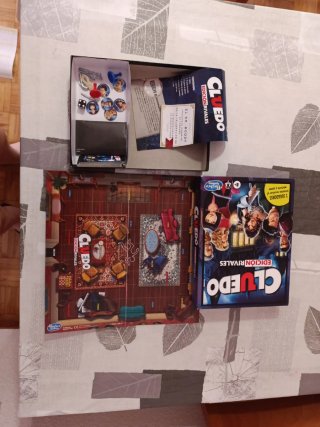 Cluedo Edición Rivales Juego de Mesa