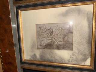Cuadro de pared con marco dorado