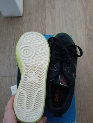 Zapatillas Adidas Nizza  talla 35 Nuevas