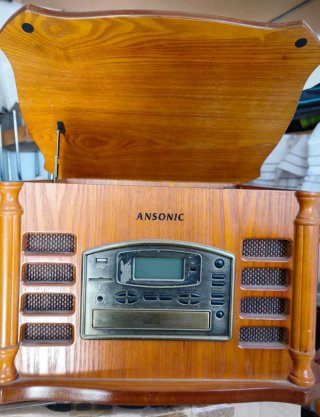 Toca discos vintage marca Ansonic MULTIFUNCIÓN