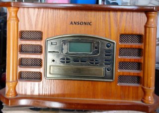 Toca discos vintage marca Ansonic MULTIFUNCIÓN