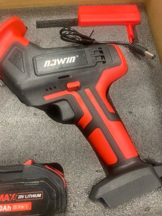 Sierra sable NAWIN 20V MAX 2.0Ah