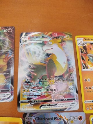 Cartas Pokémon Variadas
