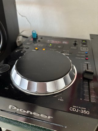 2 Pioneer CDJ-350 + Mixer Reloop