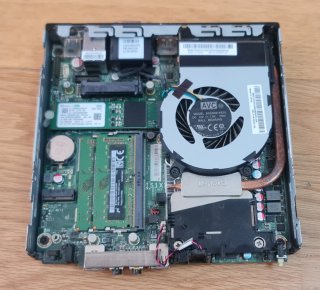 Lenovo ThinkCentre M900 i5 16GB RAM 256GB NVMe W11