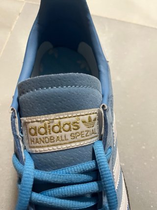 Adidas Spezial Azul y Blanco