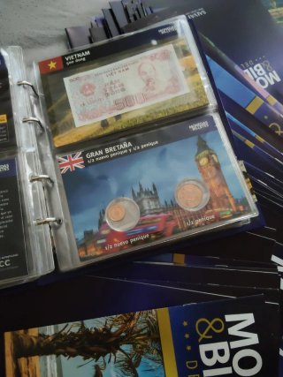 Colección Monedas y Billetes del Mundo