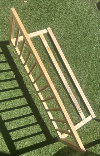 Barrera de madera para cama infantil