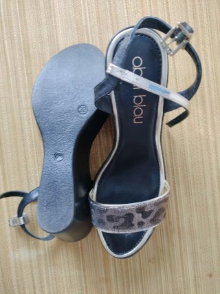 Sandalias Abril Blou Mujer Negro y Plata