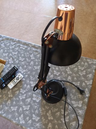 Lámpara de escritorio ajustable metal y plástico