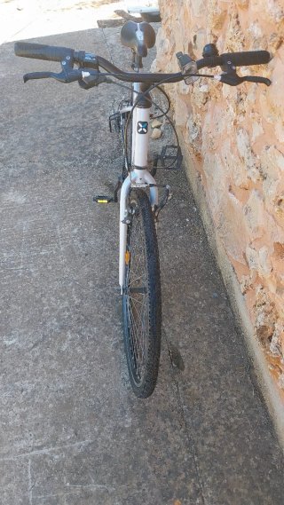 Bicicleta B'TWIN plateada