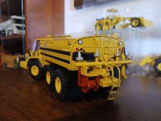 Joal ref#40061-Camión Cisterna Komatsu HM 400-1