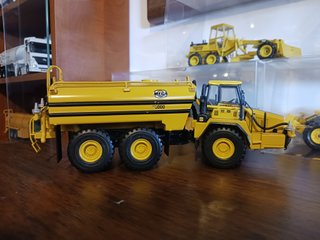 Joal ref#40061-Camión Cisterna Komatsu HM 400-1