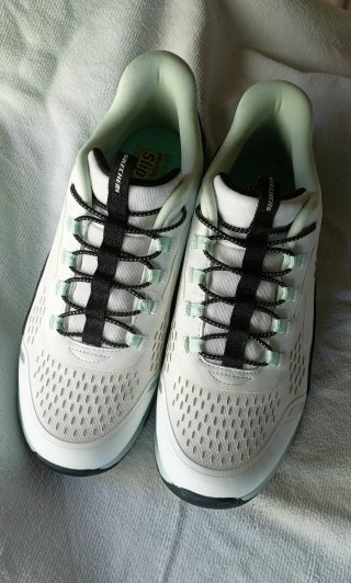 Skechers Slip-ins Verdes y Blancas