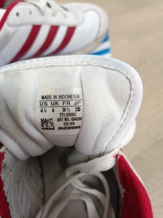 Adidas Country Blancas y Rojas