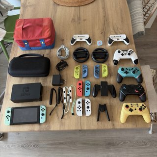 Nintendo Switch (desbloqueable)+ Accesorios