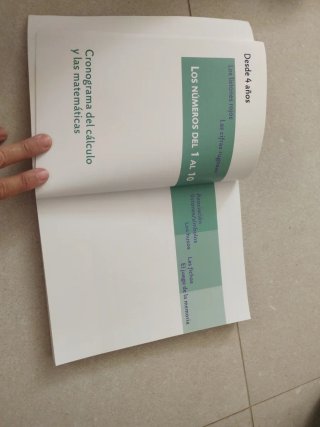 Libro Montessori llamado El calculo y las matemáti