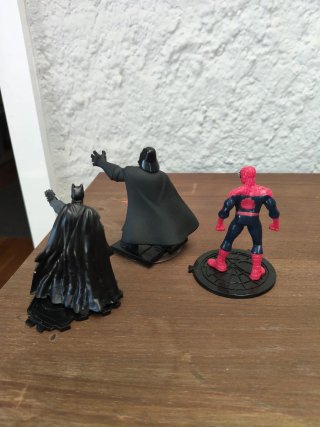 Figuras Superhéroes Marvel y Star Wars