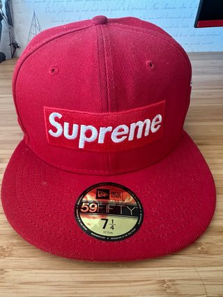 Gorra Supreme Roja Talla 7 1/4