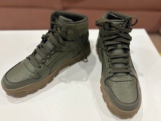Lote 2 Zapatillas/Botas Puma Hombre talla 46