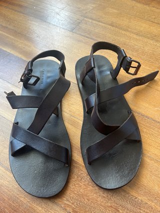 Sandalias de piel para hombre