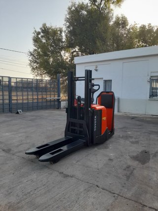 Apilador BT 125 L
