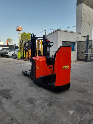 Apilador BT 125 L