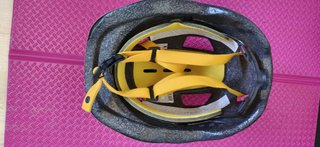 Casco bici infantil amarillo y negro Talla XS