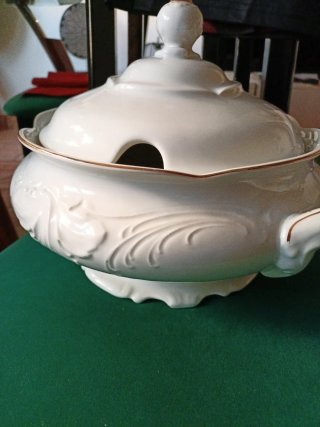 Sopera porcelana Alambra 23cm dorada