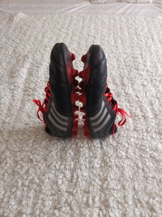 Botas de fútbol Adidas negras