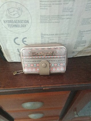 Monedero Desigual estampado