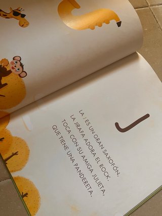 Libro infantil  “el carnaval de las letras”