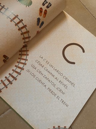 Libro infantil  “el carnaval de las letras”